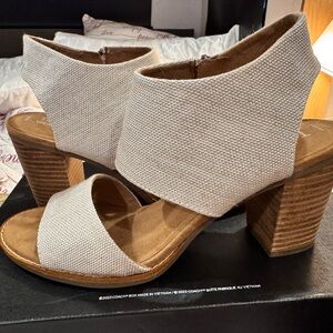 Tom’s Women's Cream Heeled Sandals